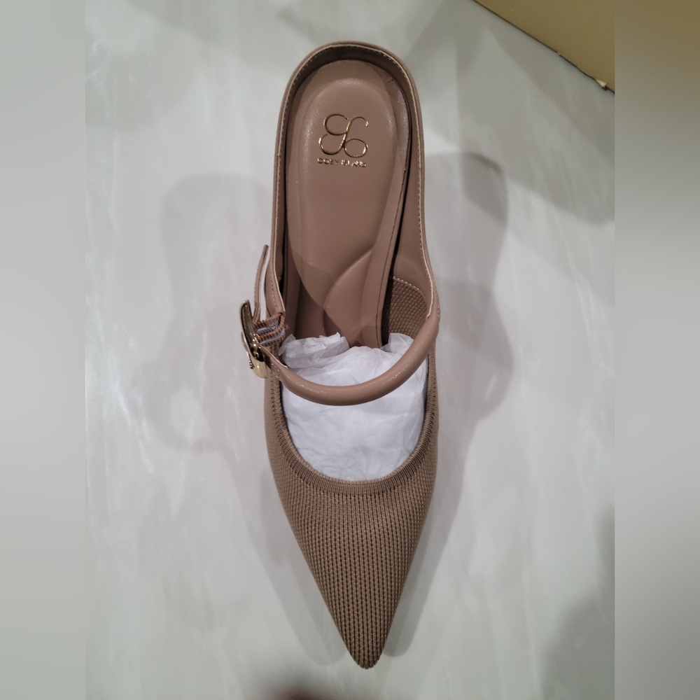 Elegant Tan Pointed Toe Heels